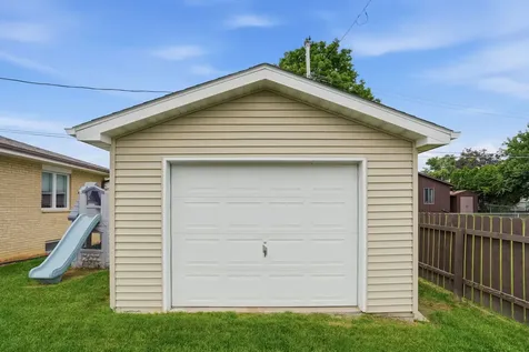 3701 Kennedy Drive East Moline IL 61244