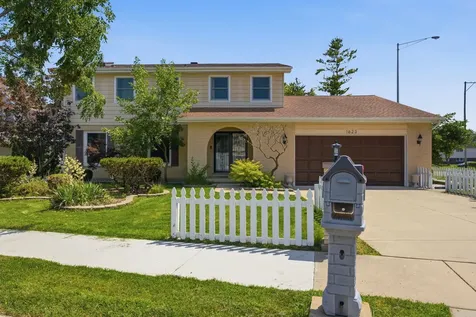 1623 West Bray Court Arlington Heights IL 60005
