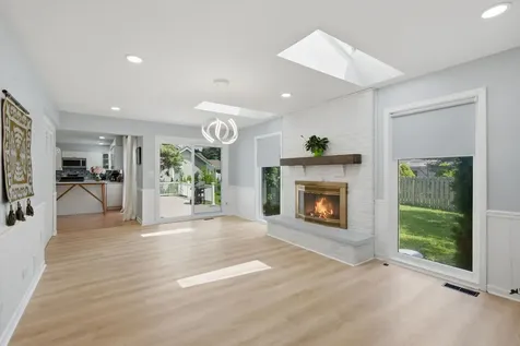 1623 West Bray Court Arlington Heights IL 60005