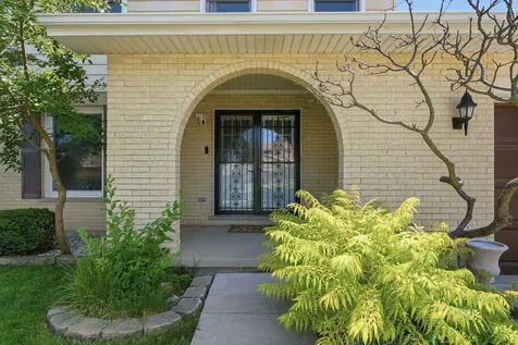 1623 West Bray Court Arlington Heights IL 60005