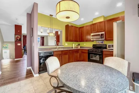 806 June Terrace Lake Zurich IL 60047