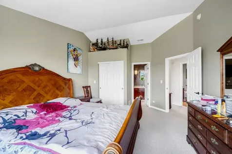 806 June Terrace Lake Zurich IL 60047
