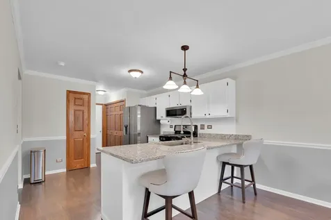 450 Berkshire Drive Crystal Lake IL 60014