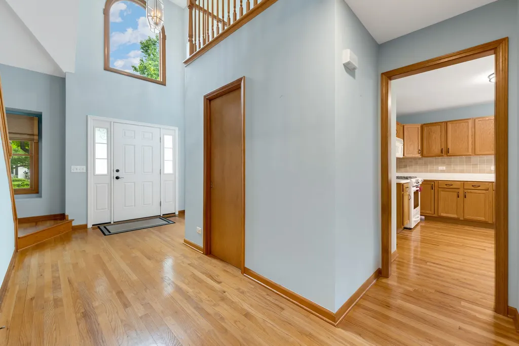 855 Ayers Street Bolingbrook IL 60440