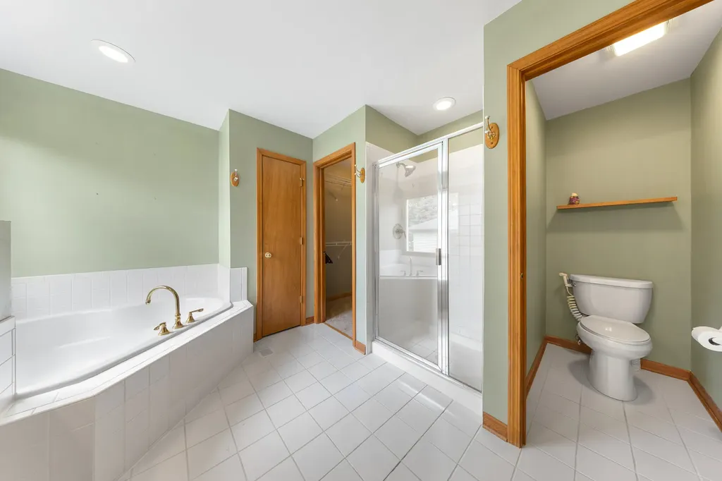 855 Ayers Street Bolingbrook IL 60440