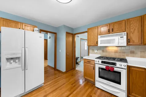 855 Ayers Street Bolingbrook IL 60440