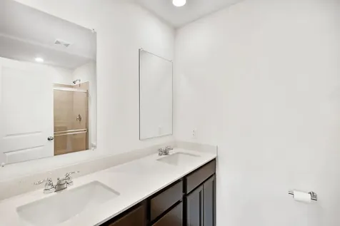 2129 Yellowstone Boulevard Mundelein IL 60060