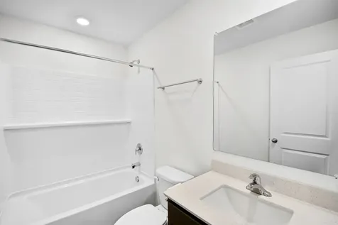 2129 Yellowstone Boulevard Mundelein IL 60060