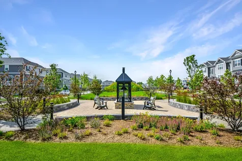 2129 Yellowstone Boulevard Mundelein IL 60060
