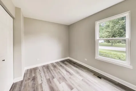1005 Wembley Drive Island Lake IL 60042