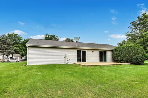 1005 Wembley Drive Island Lake IL 60042