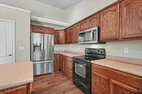 609 North Glover Court St. Joseph IL 61873