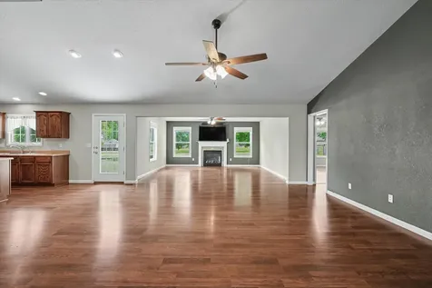 609 North Glover Court St. Joseph IL 61873