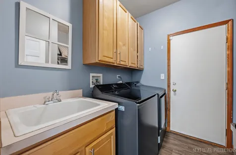 940 Hodge Lane Batavia IL 60510