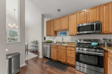 2137 Shadow Creek Court Vernon Hills IL 60061
