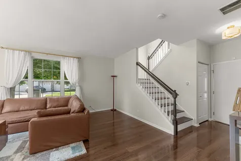 2137 Shadow Creek Court Vernon Hills IL 60061