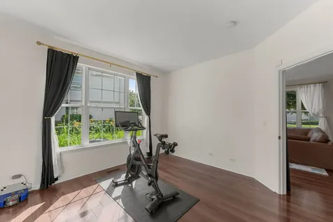 2137 Shadow Creek Court Vernon Hills IL 60061