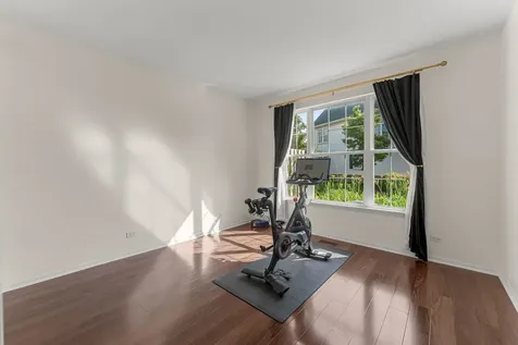 2137 Shadow Creek Court Vernon Hills IL 60061