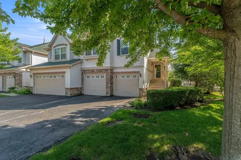 2137 Shadow Creek Court Vernon Hills IL 60061