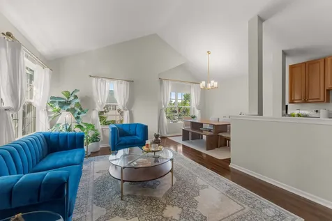 2137 Shadow Creek Court Vernon Hills IL 60061