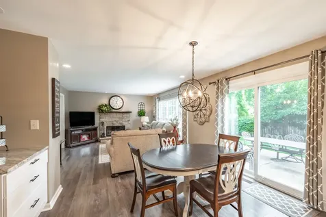 254 Mayfair Lane South Elgin IL 60177