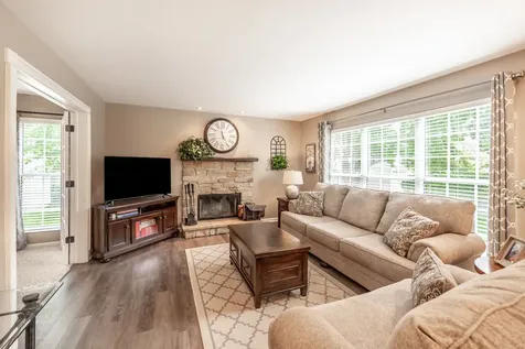 254 Mayfair Lane South Elgin IL 60177