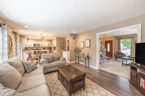 254 Mayfair Lane South Elgin IL 60177