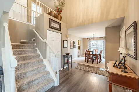 254 Mayfair Lane South Elgin IL 60177