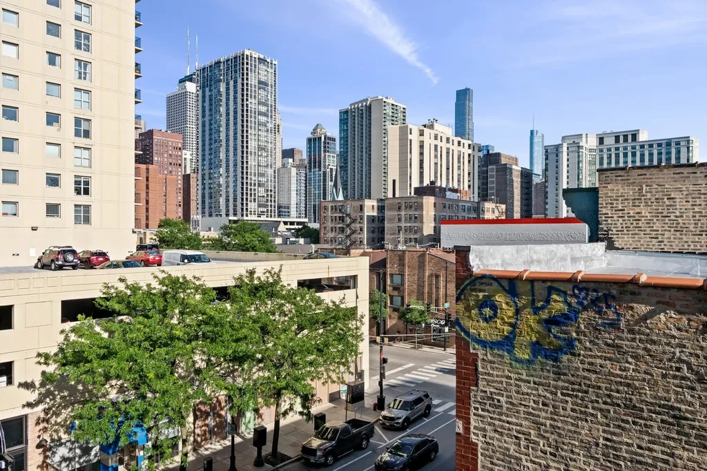 1212 North Wells Street Chicago IL 60610