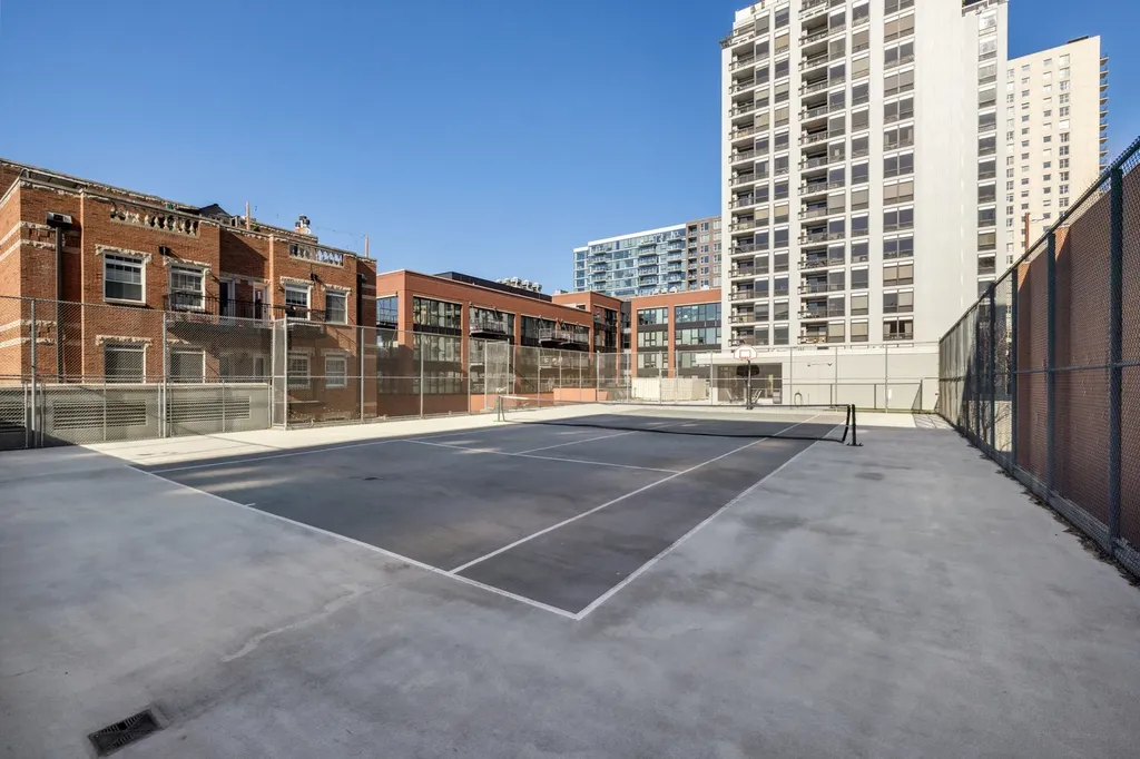 1212 North Wells Street Chicago IL 60610