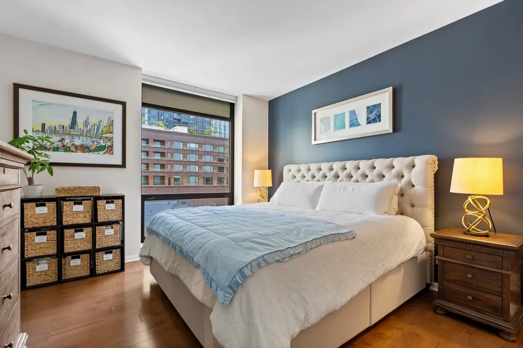 1212 North Wells Street Chicago IL 60610
