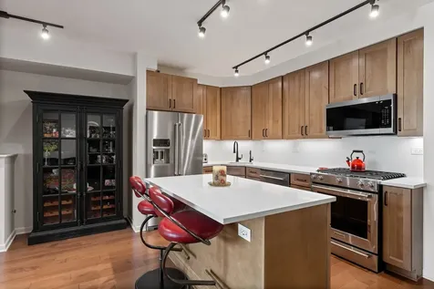 1212 North Wells Street Chicago IL 60610