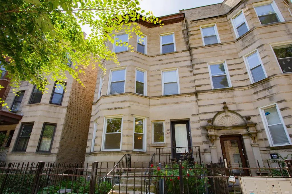 1315 West Foster Avenue Chicago IL 60640