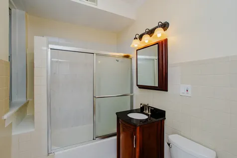 1315 West Foster Avenue Chicago IL 60640