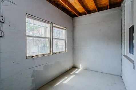 1315 West Foster Avenue Chicago IL 60640