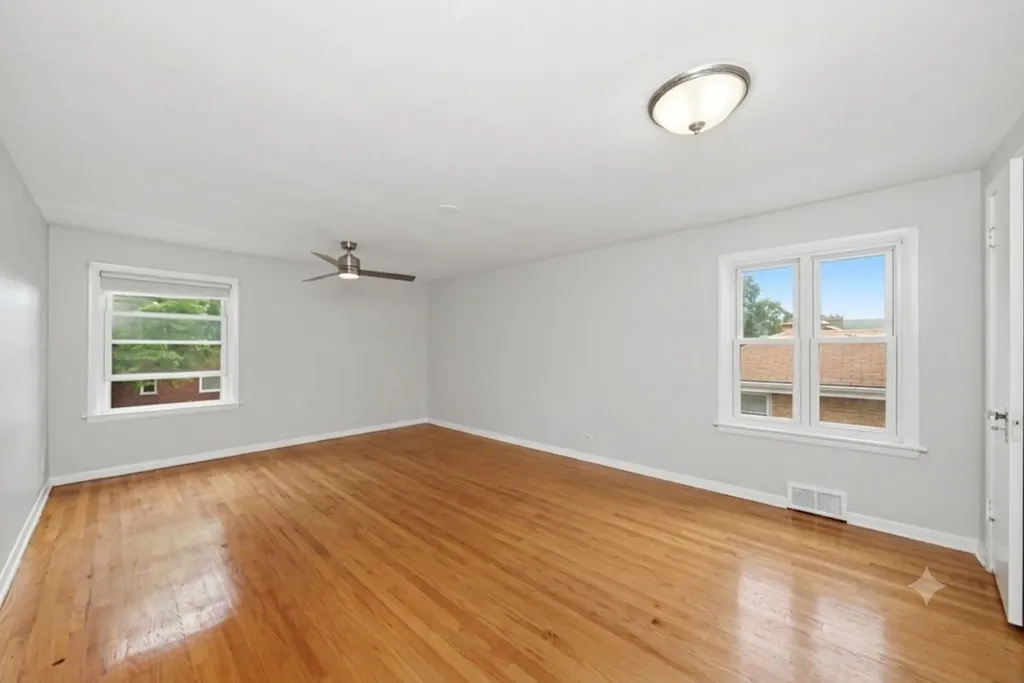 11659 South Maplewood Avenue Chicago IL 60655