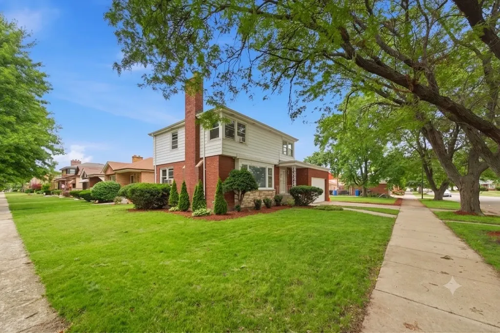 11659 South Maplewood Avenue Chicago IL 60655