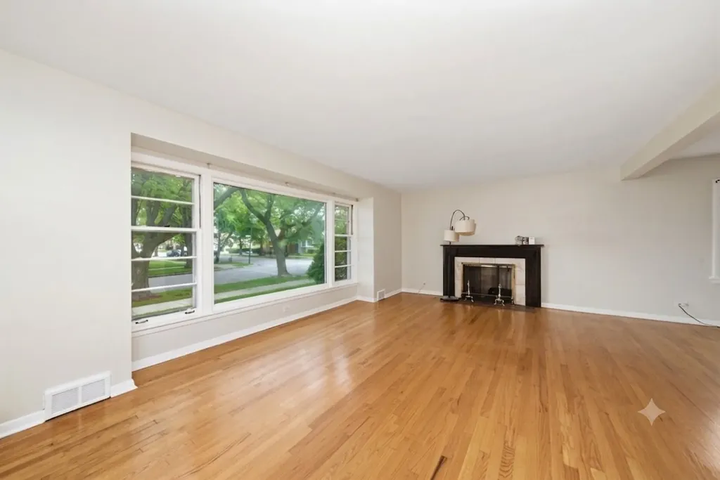 11659 South Maplewood Avenue Chicago IL 60655
