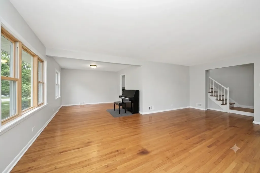 11659 South Maplewood Avenue Chicago IL 60655