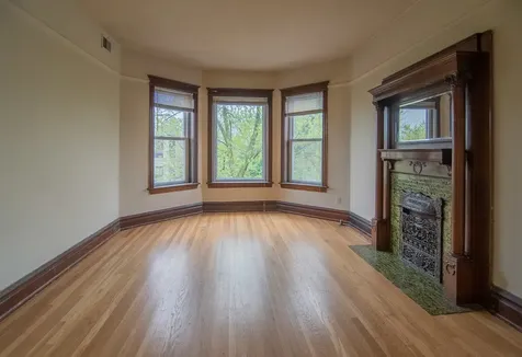 3732 North Wayne Avenue Chicago IL 60613
