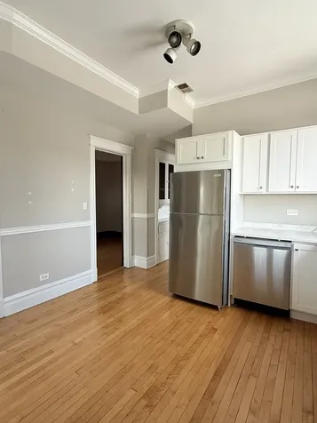 3732 North Wayne Avenue Chicago IL 60613