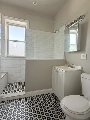 3732 North Wayne Avenue Chicago IL 60613