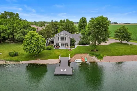 102 Lake View Drive Fairbury IL 61739