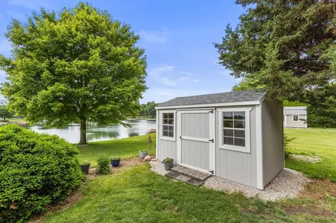102 Lake View Drive Fairbury IL 61739
