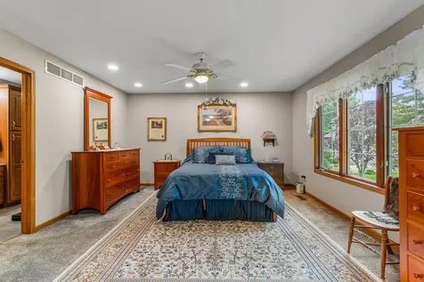102 Lake View Drive Fairbury IL 61739
