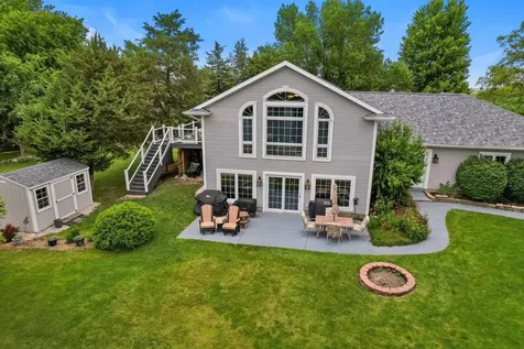 102 Lake View Drive Fairbury IL 61739