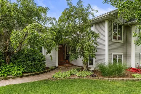 102 Lake View Drive Fairbury IL 61739