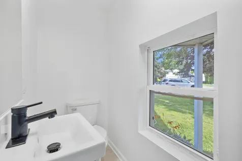 115 Cedar Street Sandwich IL 60548