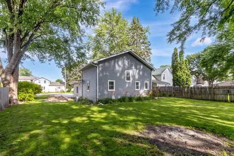 115 Cedar Street Sandwich IL 60548