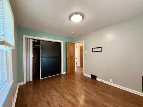 101 South Fairview Place Clinton IL 61727
